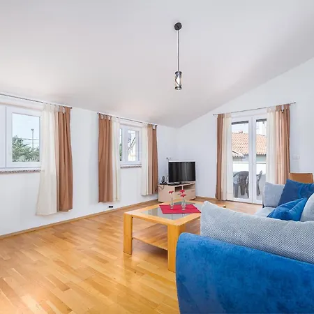 Ankica B4+2 With Private Parking Place & Wifi Daire Tar-Vabriga