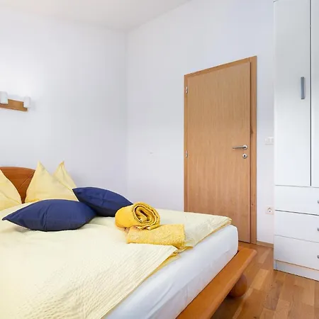 Ankica B4+2 With Private Parking Place & Wifi Apartment Tar-Vabriga